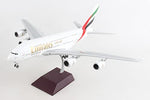 Load image into Gallery viewer, AVION A ESCALA EMIRATES A380 1:130
