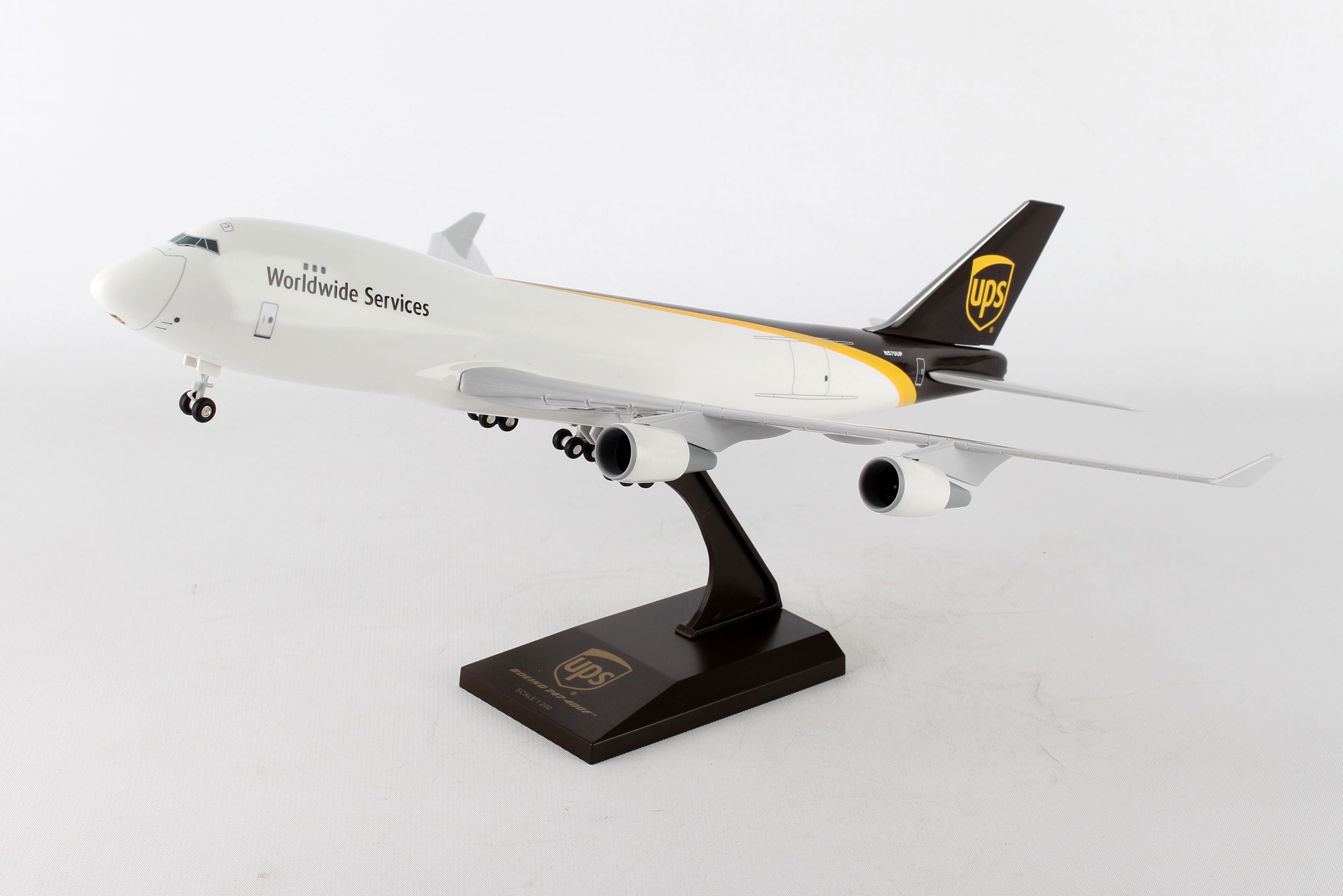 UPS 747-400F 1/200 W/GEAR NEW LIVERY